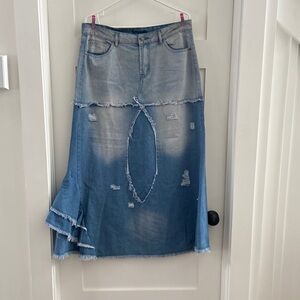 Stylish Denim Distressed Women's Skirt